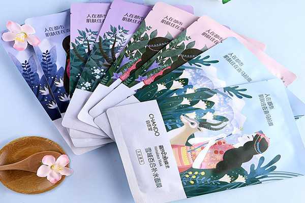 自然堂面膜补水怎么样？自然堂面膜适合多大年龄