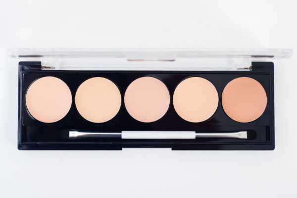 遮瑕膏用什么工具上妆