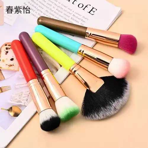 腮红刷分为什么类型?腮红刷有几种刷头 腮红刷分为什么类型?腮红刷有几种刷头