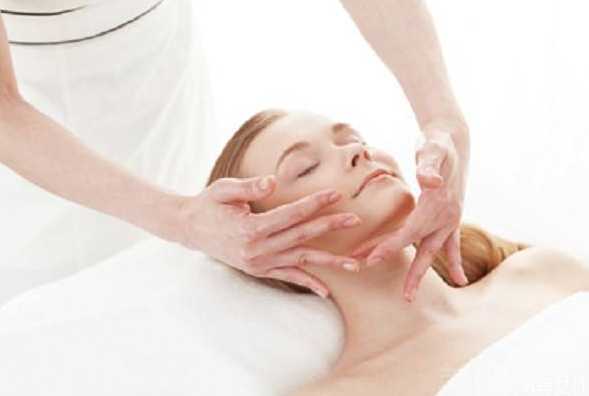 黑头有必要清理吗?脸上的黑头不挤出来会自己消失吗 黑头有必要清理吗?脸上的黑头不挤出来会自己消失吗