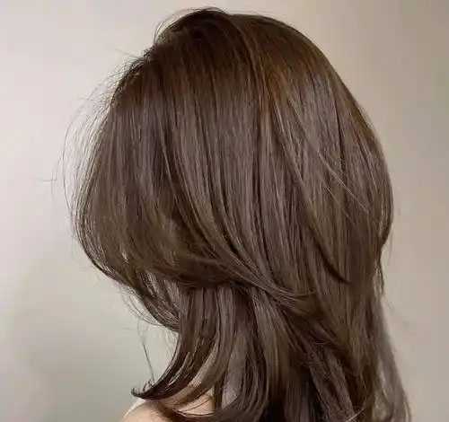 男士用啫喱水好还是发胶好