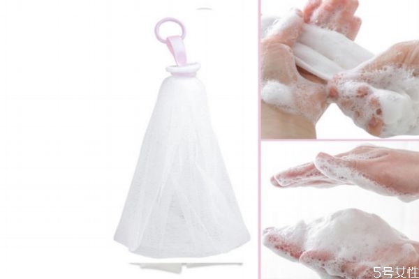用起泡网好还是手搓好洗面奶?洗面奶起泡器的危害 用起泡网好还是手搓好洗面奶?洗面奶起泡器的危害