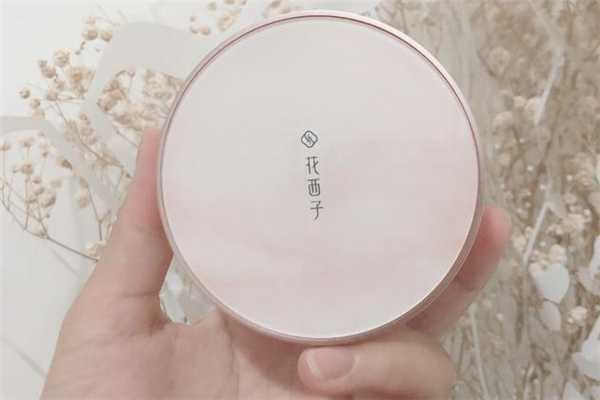 花西子散粉和卡姿兰散粉哪个好?花西子散粉2号和3号区别 花西子散粉和卡姿兰散粉哪个好?花西子散粉2号和3号区别