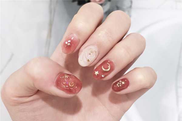 美甲底胶有点粘怎么办 美甲底胶有点粘怎么办