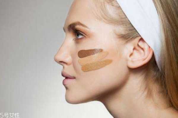 怎么用手涂粉底液？粉底液用手涂教程