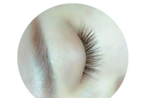 种完睫毛多长时间可以碰水？种完睫毛后有什么注意