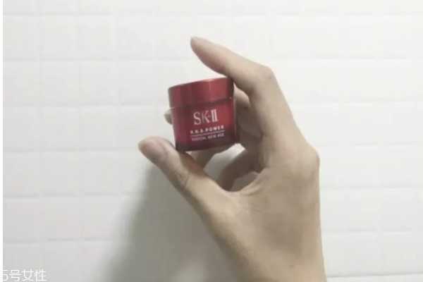 油痘皮适合的护肤品