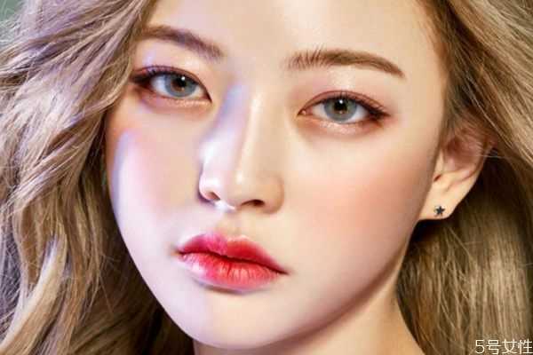 每天戴美瞳对眼睛影响大吗?有伤害吗 每天戴美瞳对眼睛影响大吗?有伤害吗