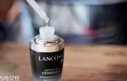 兰蔻小黑瓶用了长痘是怎么回事