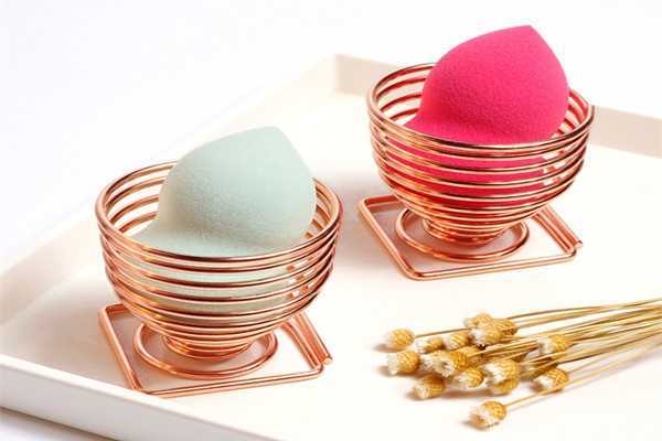 美妆蛋应该怎么清洗？多长时间洗一次？