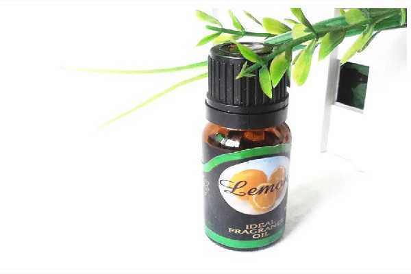 柠檬精油可以冲水喝吗