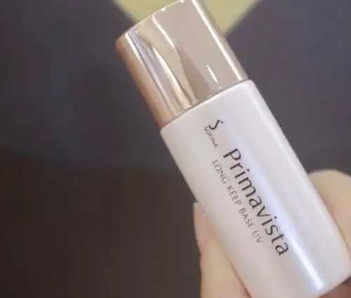 妆前乳变成水状了咋回事 妆前乳变成水状了咋回事