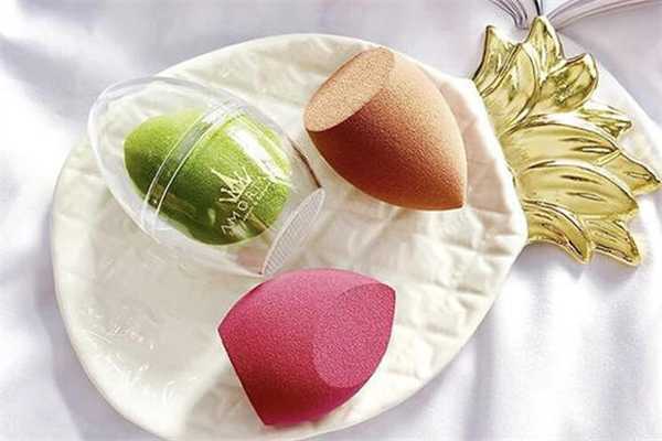 美妆蛋可以涂防晒霜吗 美妆蛋可以涂防晒霜吗