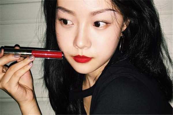 黑眼圈一直不消怎么办 黑眼圈一直不消怎么办