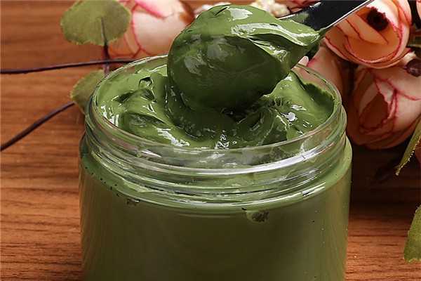 泥膜敷完直接用清水清洗吗