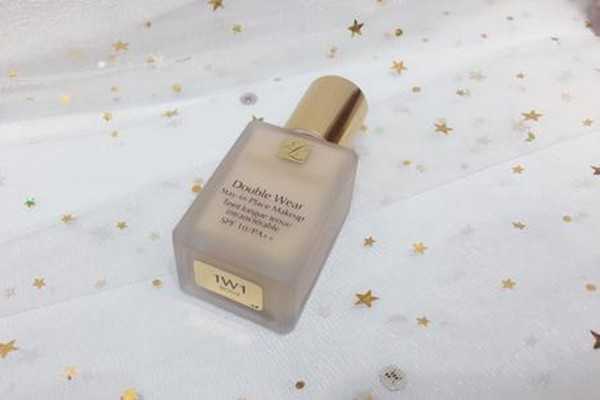 雅诗兰黛dw持妆粉底液遮瑕好吗？雅诗兰黛dw持妆粉底液使用方法