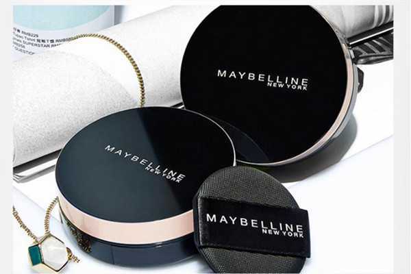 美宝莲超然无瑕轻垫霜有几个色号?美宝莲超然无瑕轻垫霜好用吗 美宝莲超然无瑕轻垫霜有几个色号?美宝莲超然无瑕轻垫霜好用吗