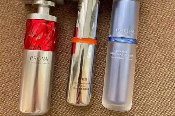 珀莱雅早c晚a搭配什么水乳 珀莱雅早c晚a搭配什么水乳