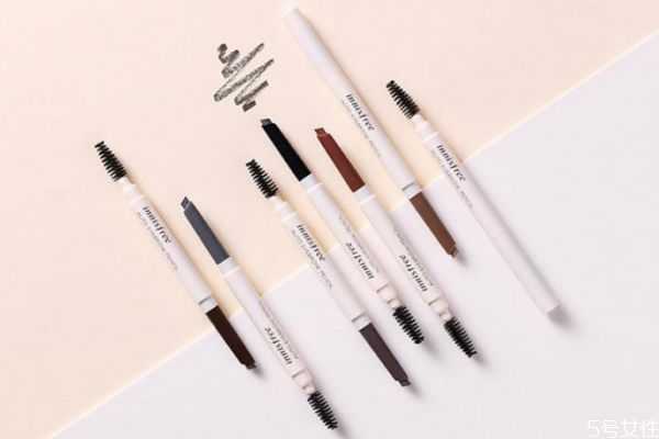 用眉笔画眉如何保持不掉色？眉笔怎么换替换芯