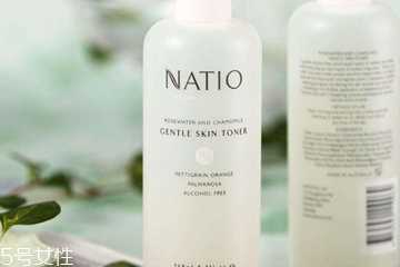 25岁以下用什么爽肤水好?成分越精简越好 25岁以下用什么爽肤水好?成分越精简越好