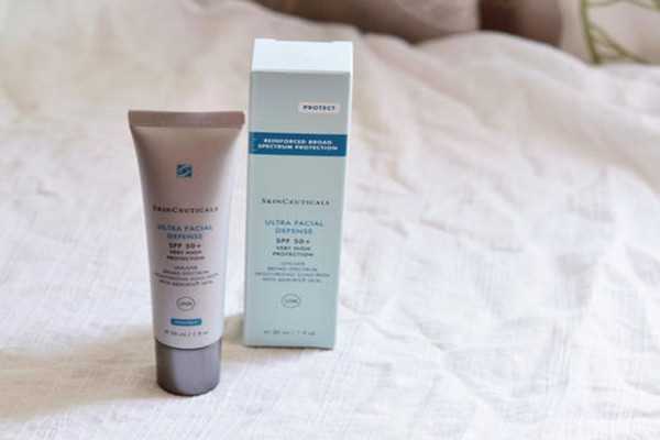 修丽可菁致日光防晒油吗?修丽可菁致日光防晒有哪些危险成分 修丽可菁致日光防晒油吗?修丽可菁致日光防晒有哪些危险成分