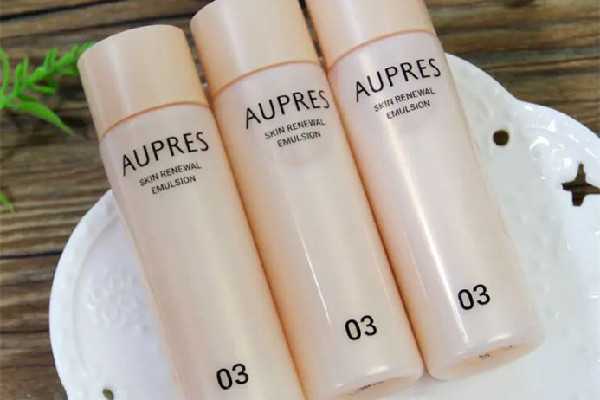 乳液要等爽肤水干后再使用吗