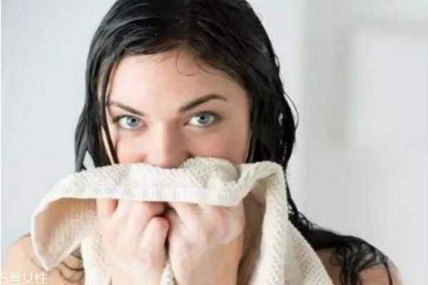 一天该洗几次脸