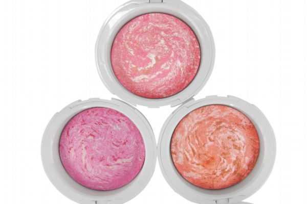 腮红橘色好看还是粉色 腮红橘色好看还是粉色