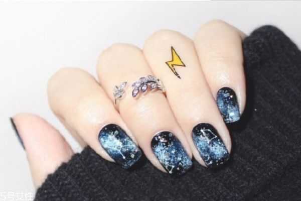 晕染美甲怎么做？梦幻星座美甲教程