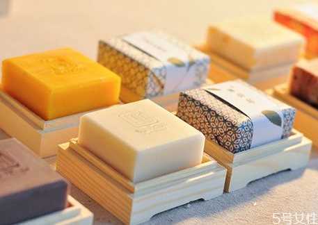 手工皂能不能洗脸?手工皂洗脸对皮肤好吗 手工皂能不能洗脸?手工皂洗脸对皮肤好吗