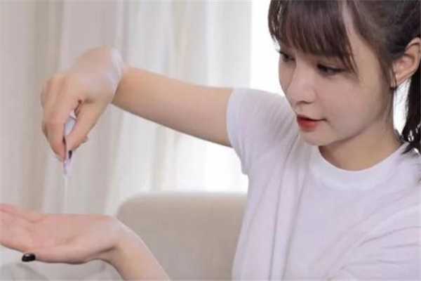 ladykin小灯泡精华好用吗 ladykin小灯泡效果好吗