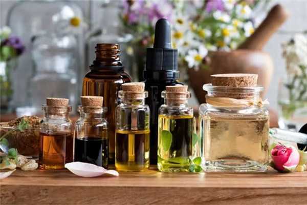 精油护肤可以每天使用吗?精油护肤多久一次 精油护肤可以每天使用吗?精油护肤多久一次