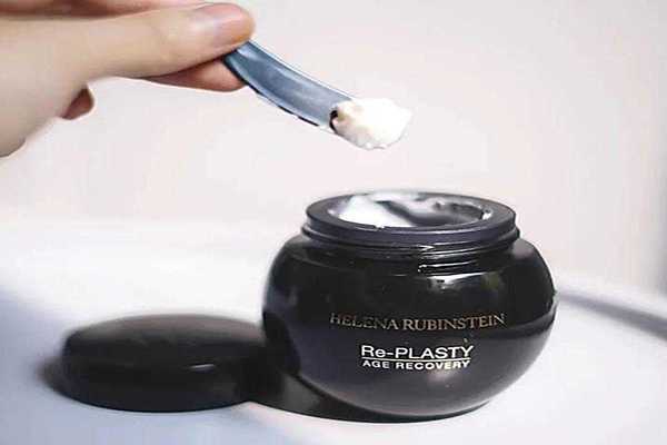 油皮适合黑绷带还是白绷带 油皮适合黑绷带还是白绷带