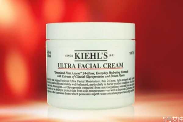 保湿面霜保质期多久？保湿面霜需要卸妆吗