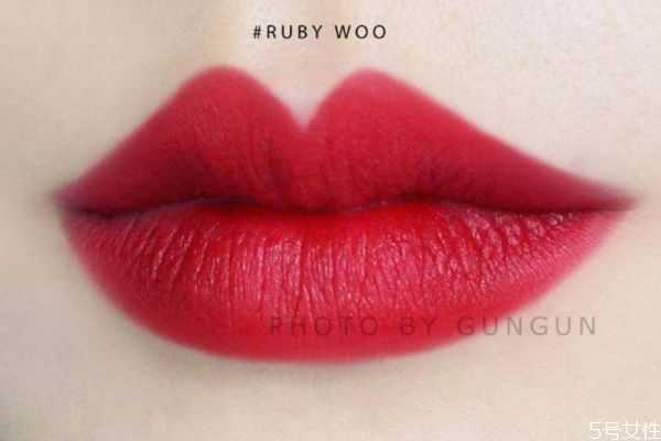 怎么知道口红有没有过期