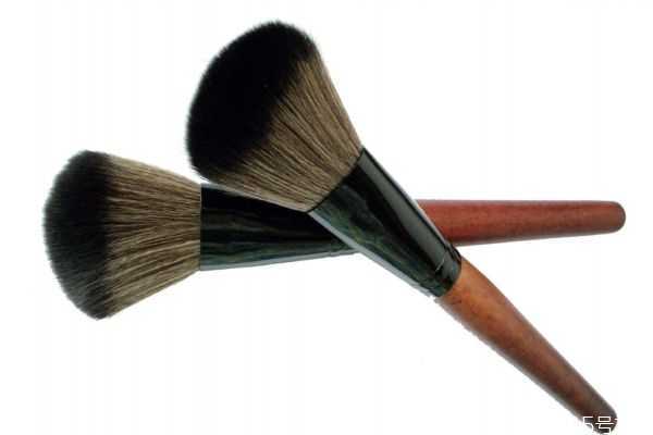 散粉刷什么形状好？散粉刷什么毛的好