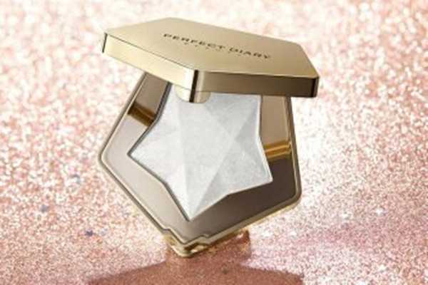 完美日记钻石高光有几个颜色?哪个适合日常用 完美日记钻石高光有几个颜色?哪个适合日常用