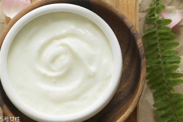 无香身体乳和香氛身体乳哪个好 脱皮有伤口用无香的