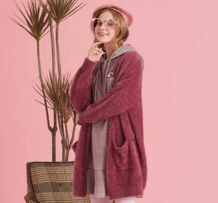 开衫毛衣里面搭配什么？开衫穿什么打底比较好