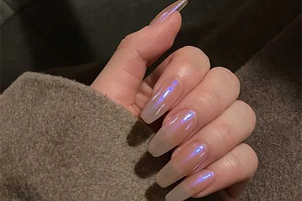 延长甲和甲片哪个更牢固 延长甲和甲片哪个更牢固