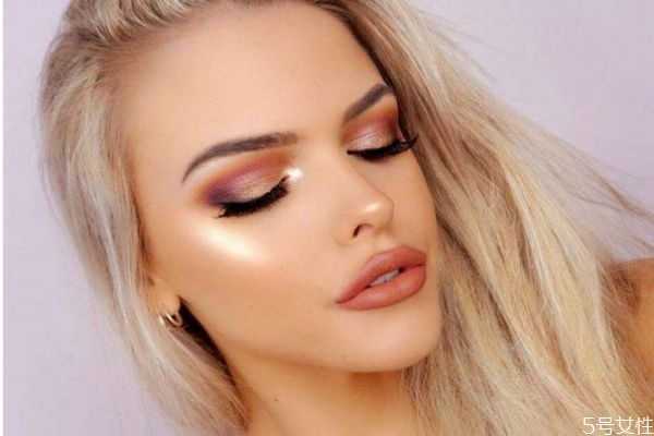 什么假睫毛自然好看 什么假睫毛自然好看