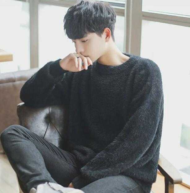 为什么男士尽量少穿黑色?穿黑衬衫有禁忌吗 为什么男士尽量少穿黑色?穿黑衬衫有禁忌吗