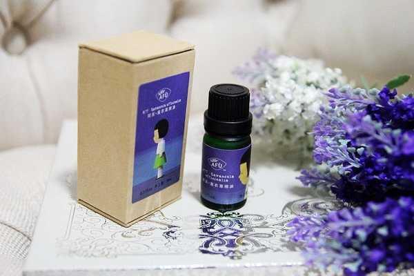 精油可以消除眼袋和细纹吗 精油可以消除眼袋和细纹吗