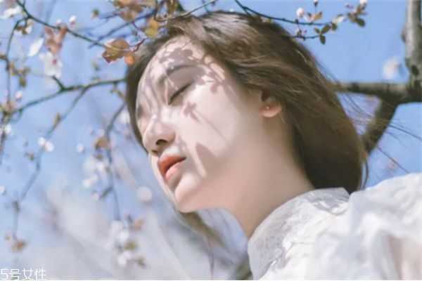 脸上季节性皮肤过敏怎么办