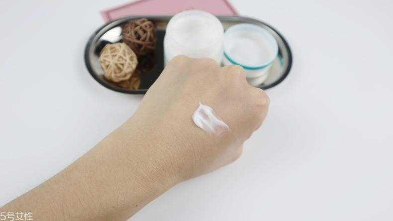 珂润面霜和hfp面霜哪个好 2款同价面霜大pk