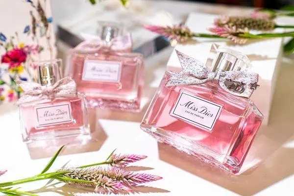 dior和娇兰哪个档次高 dior和娇兰哪个档次高