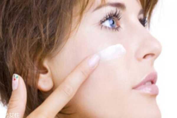 不用水直接用乳液可以吗