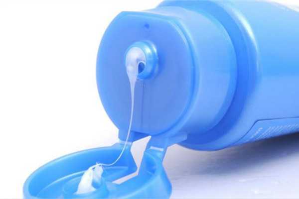 含水杨酸的洗面奶可以天天用吗 含水杨酸的洗面奶可以天天用吗