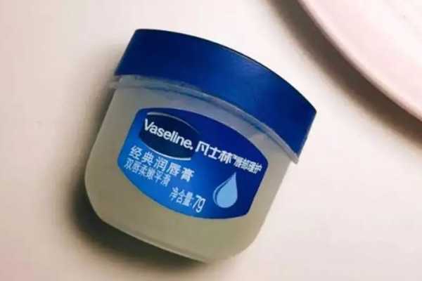 凡士林为什么有的白有的黄 凡士林为什么有的白有的黄
