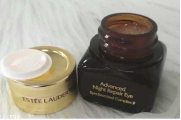 雅诗兰黛小棕瓶眼霜和兰蔻小黑瓶眼霜哪个好 告别熊猫眼